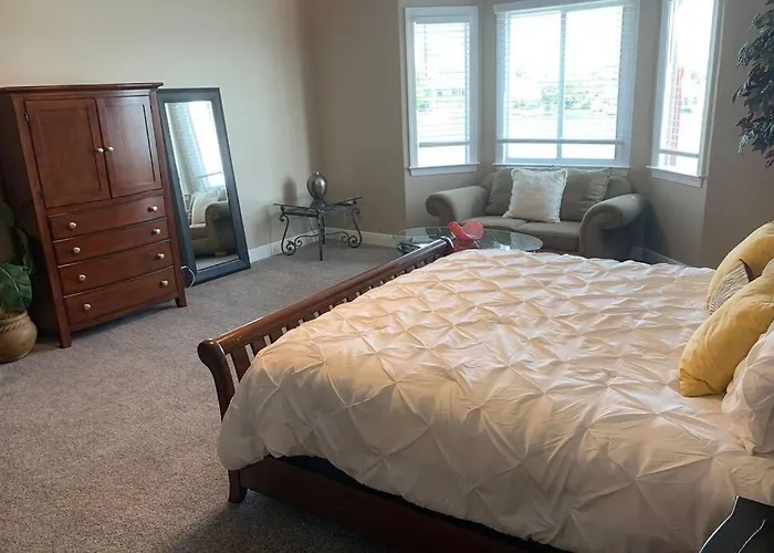 Luxury And Spacious Waterside Getaway * Clearwater Beach