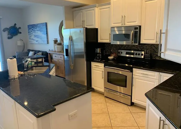 Luxury And Spacious Waterside Getaway * Clearwater Beach