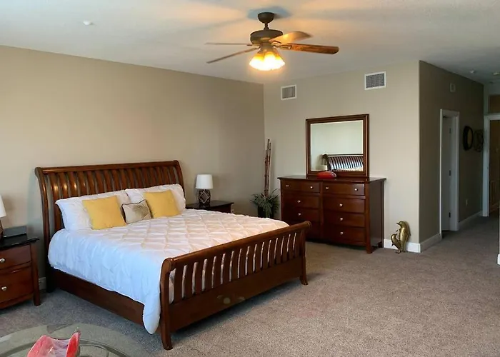 Luxury And Spacious Waterside Getaway * Clearwater Beach